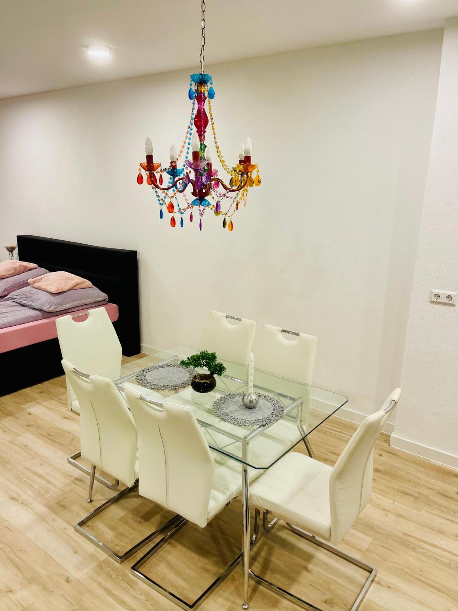 Neu Sweetroom Grosses Goldstadt Apartment Pforzheim