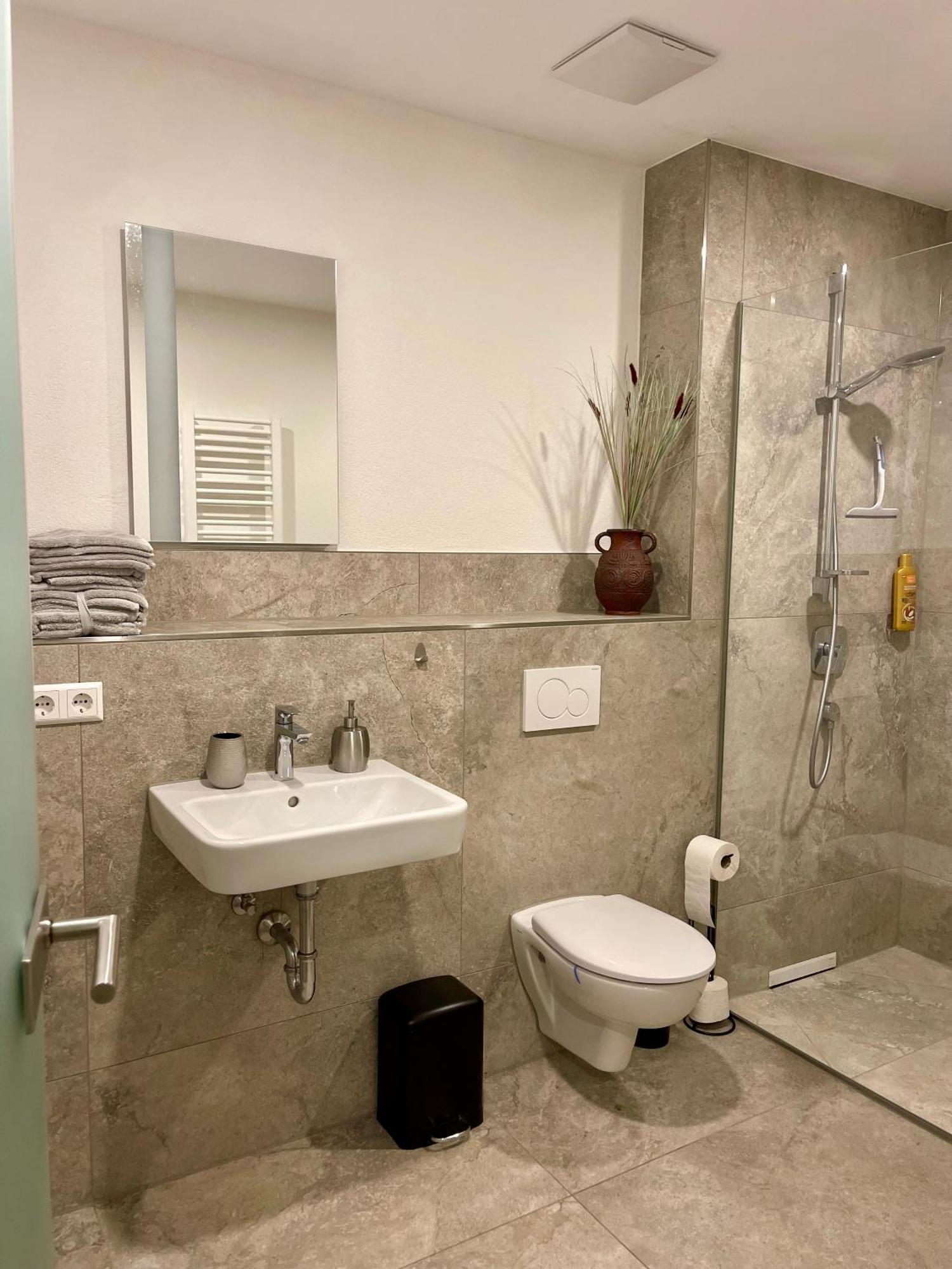 Apartment Neu Sweetroom Grosses Goldstadt *