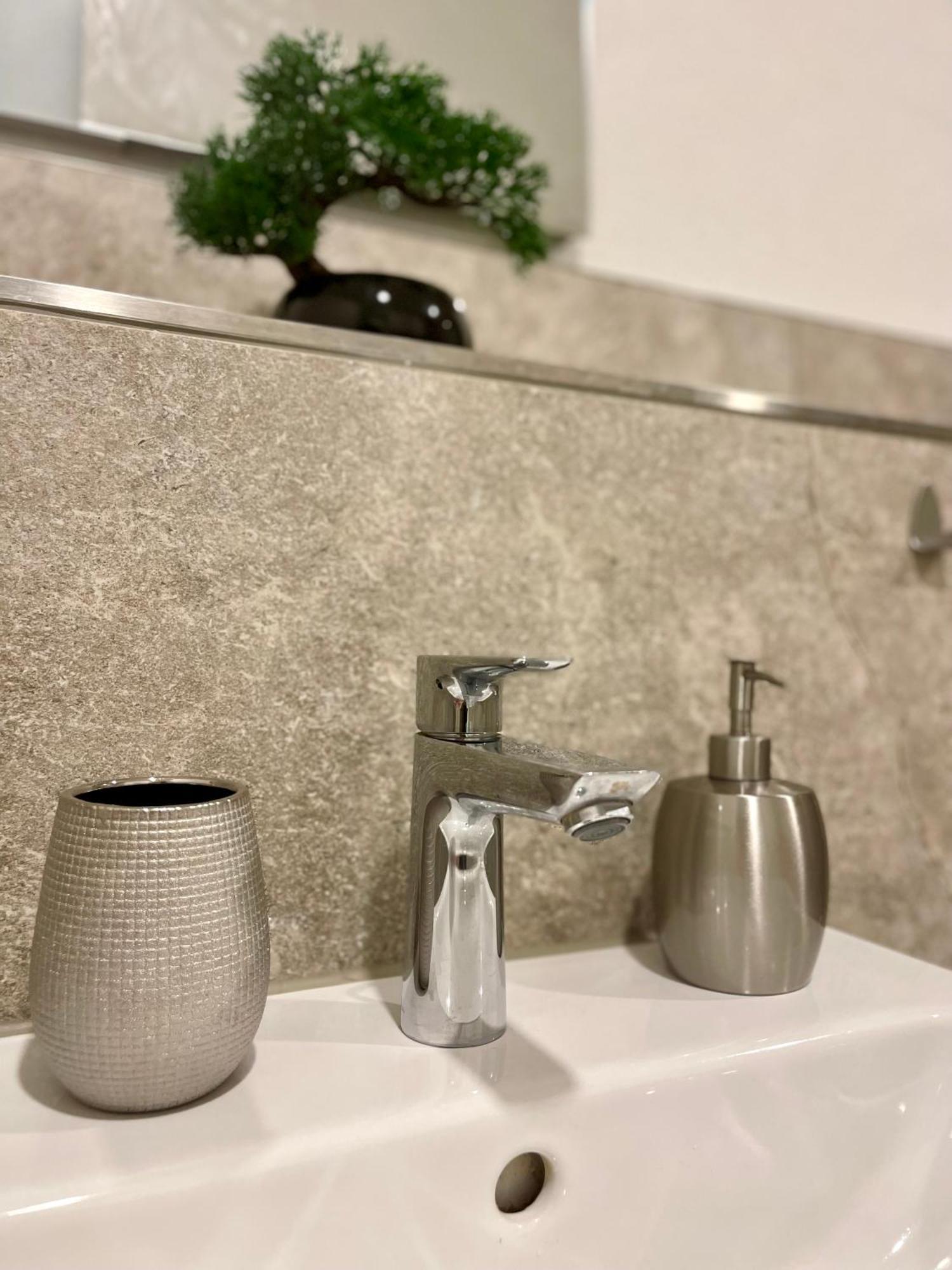 Neu Sweetroom Grosses Goldstadt Apartment