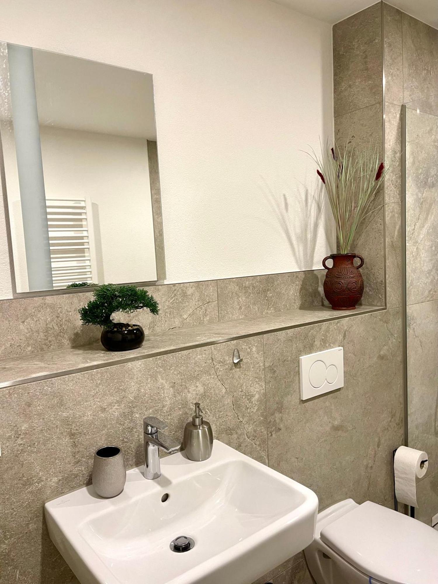 Apartment Neu Sweetroom Grosses Goldstadt Pforzheim