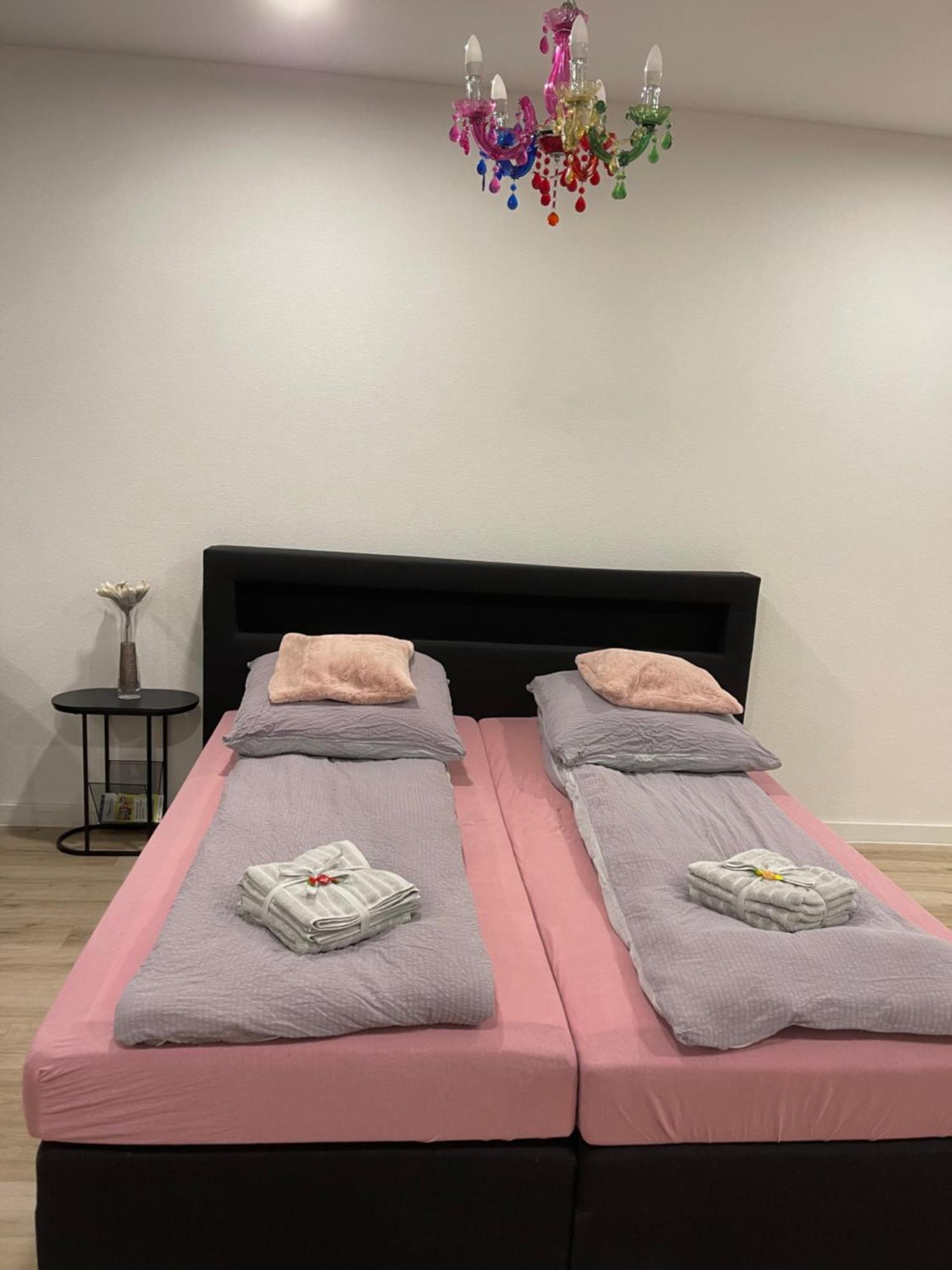 Neu Sweetroom Grosses Goldstadt Apartment Pforzheim